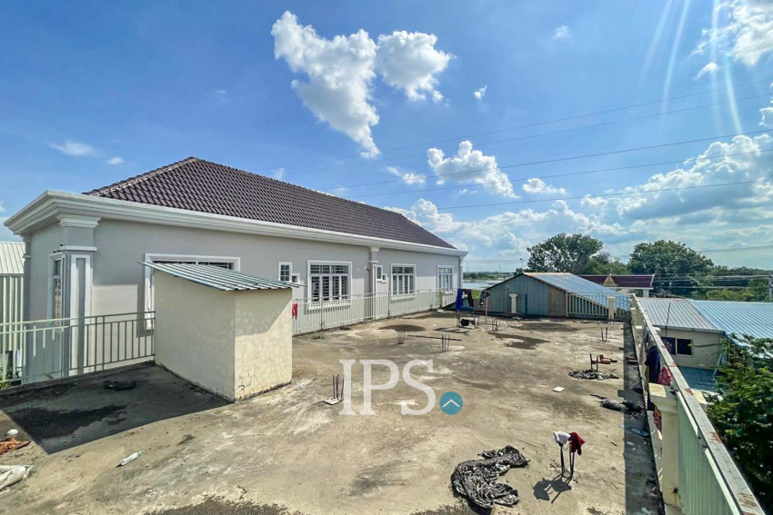 351 Sqm Land with Warehouse For Rent - Samraong Kraom, Phnom Penh