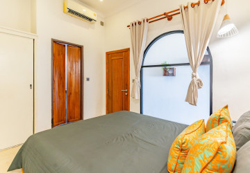 Renovated 1 Bedroom Apartment For Rent - Phsar Kandal 1, Phnom Penh thumbnail