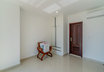 2nd Floor 2 Bedroom Condo For Sale - Mekong View 6, Chroy Changvar, Phnom Penh thumbnail