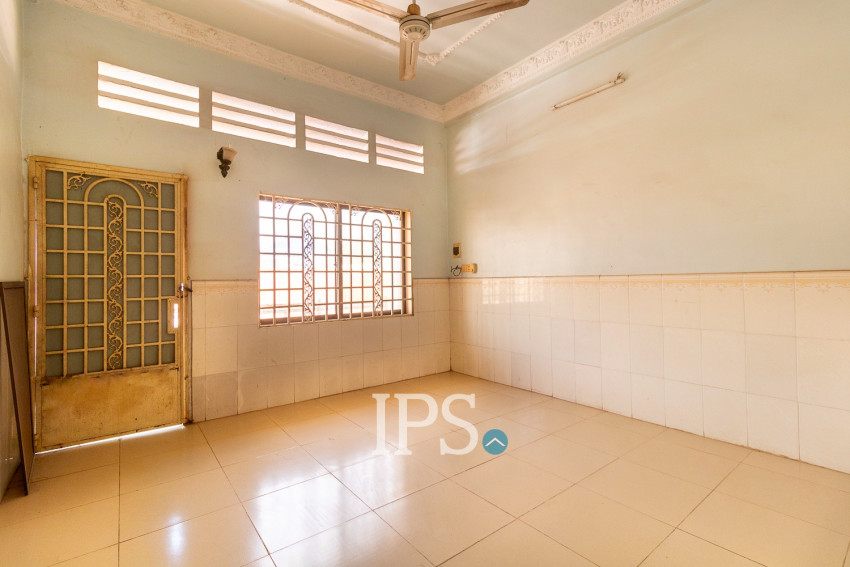 4 Bedroom Shophouse For Rent - Svay Dangkum, Siem Reap