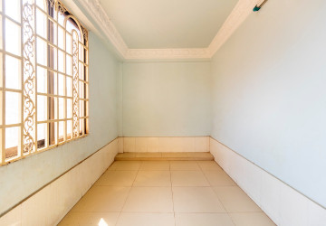 4 Bedroom Shophouse For Rent - Svay Dangkum, Siem Reap thumbnail