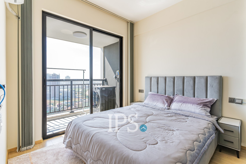 1 Bedroom Condo For Rent - The Pinnacle, Tonle Bassac, Phnom Penh