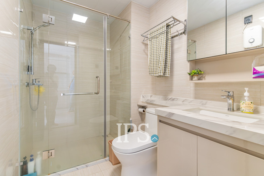 1 Bedroom Condo For Rent - The Pinnacle, Tonle Bassac, Phnom Penh