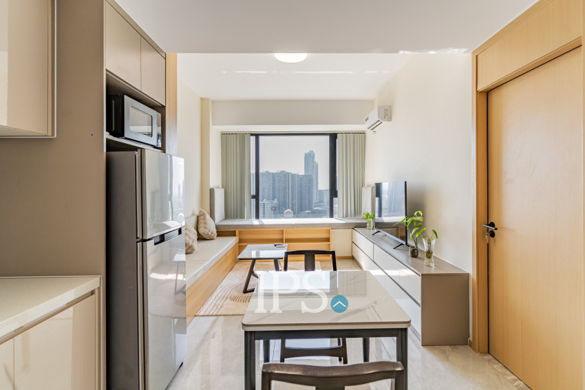 1 Bedroom Condo For Rent - The Pinnacle, Tonle Bassac, Phnom Penh