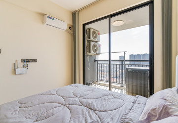 1 Bedroom Condo For Rent - The Pinnacle, Tonle Bassac, Phnom Penh thumbnail