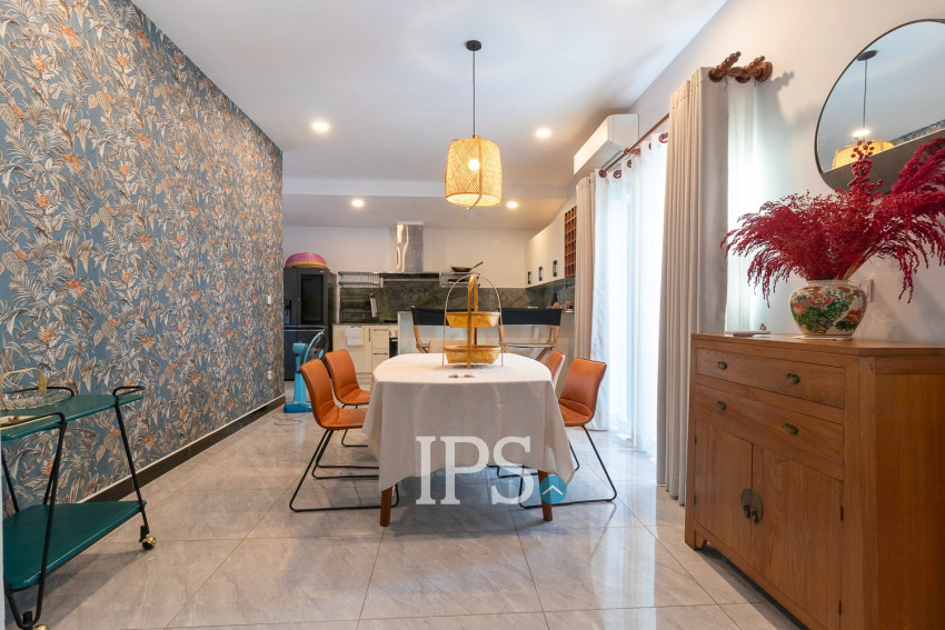 4 Bedroom House For Sale - Borey Tourism, Kandaek, Prasat Bakong, Siem Reap