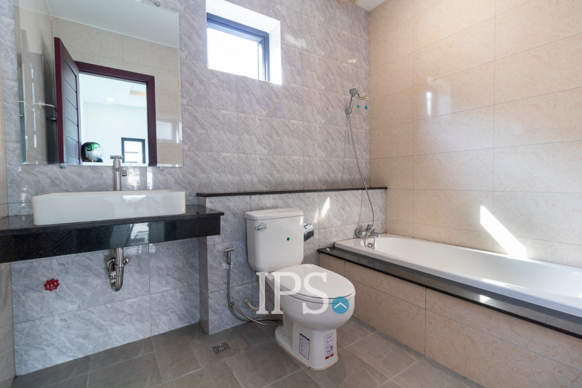 4 Bedroom House For Rent - Borey Tourism, Kandaek, Prasat Bakong, Siem Reap