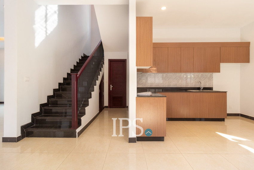 4 Bedroom House For Rent - Borey Tourism, Kandaek, Prasat Bakong, Siem Reap