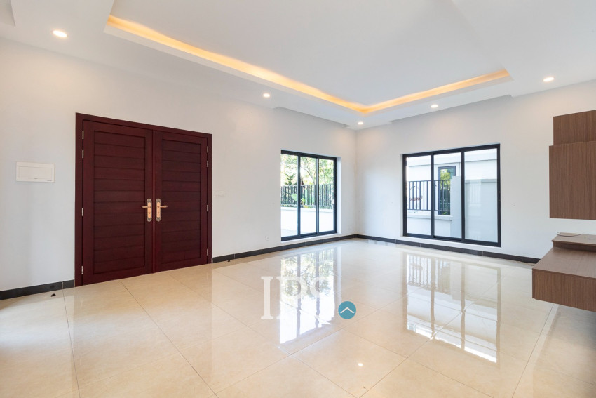 4 Bedroom House For Rent - Borey Tourism, Kandaek, Prasat Bakong, Siem Reap