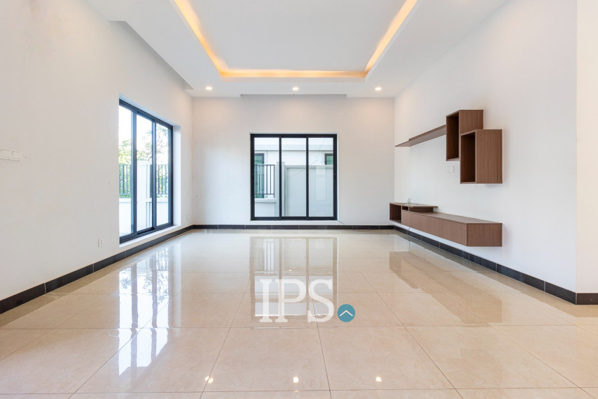 4 Bedroom House For Rent - Borey Tourism, Kandaek, Prasat Bakong, Siem Reap