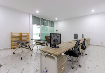 45 Sqm Office Space  For Rent - Svay Dangkum, Siem Reap thumbnail