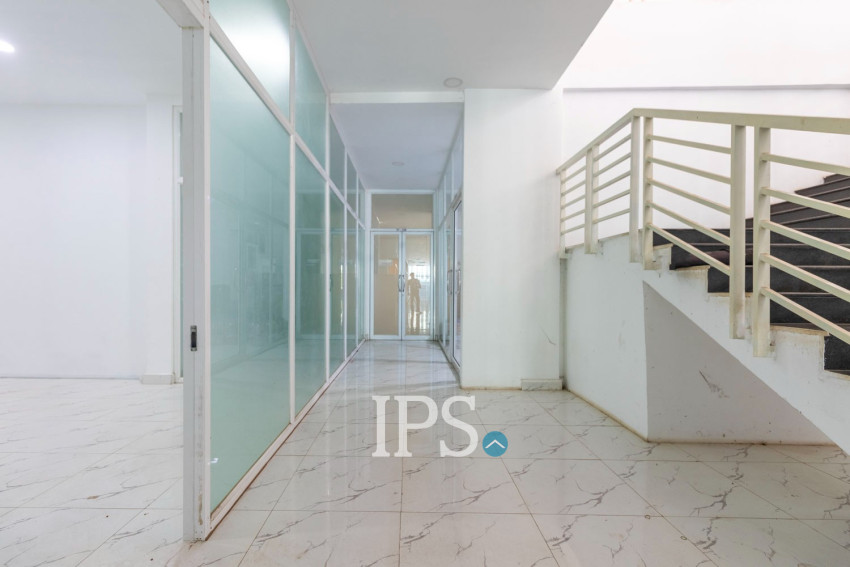 127 Sqm Office Space  For Rent - Svay Dangkum, Siem Reap
