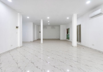 127 Sqm Office Space  For Rent - Svay Dangkum, Siem Reap thumbnail