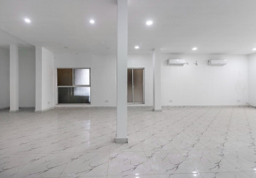 127 Sqm Office Space  For Rent - Svay Dangkum, Siem Reap thumbnail