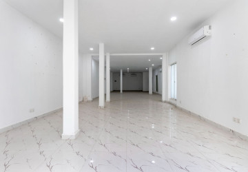 127 Sqm Office Space  For Rent - Svay Dangkum, Siem Reap thumbnail