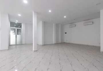 127 Sqm Office Space  For Rent - Svay Dangkum, Siem Reap thumbnail