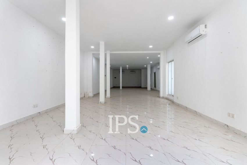 127 Sqm Office Space  For Rent - Svay Dangkum, Siem Reap