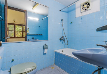 8 Bedroom Commercial Villa For Rent - BKK1, Phnom Penh thumbnail