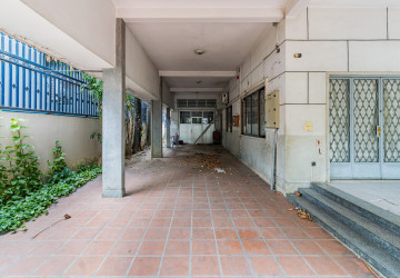 8 Bedroom Commercial Villa For Rent - BKK1, Phnom Penh thumbnail