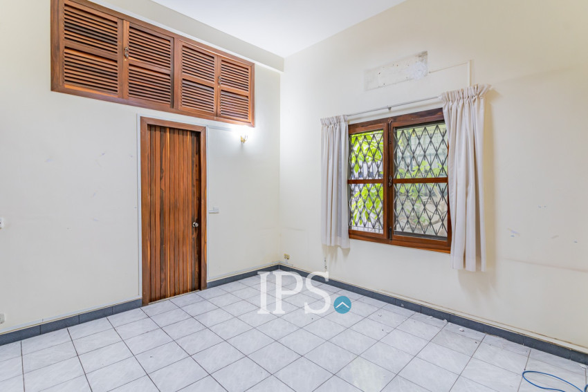 8 Bedroom Commercial Villa For Rent - BKK1, Phnom Penh