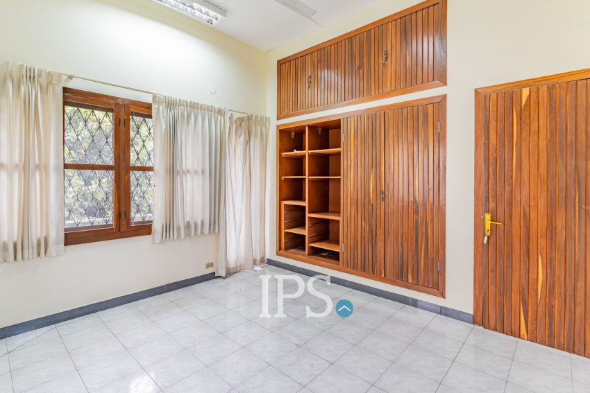 8 Bedroom Commercial Villa For Rent - BKK1, Phnom Penh