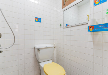 8 Bedroom Commercial Villa For Rent - BKK1, Phnom Penh thumbnail