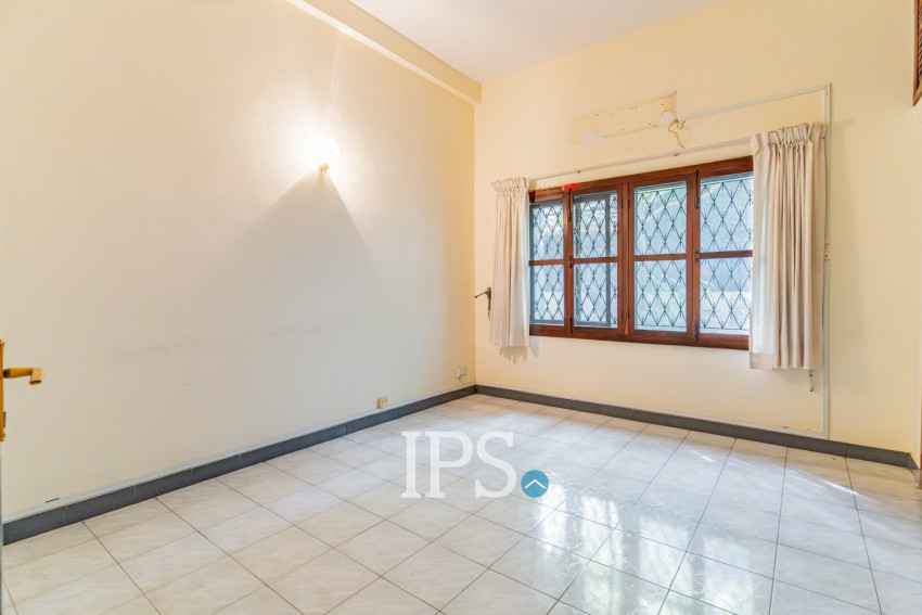 8 Bedroom Commercial Villa For Rent - BKK1, Phnom Penh