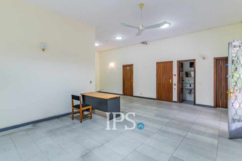 8 Bedroom Commercial Villa For Rent - BKK1, Phnom Penh