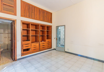 8 Bedroom Commercial Villa For Rent - BKK1, Phnom Penh thumbnail