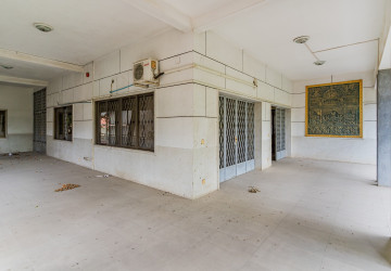 8 Bedroom Commercial Villa For Rent - BKK1, Phnom Penh thumbnail