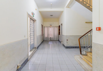 8 Bedroom Commercial Villa For Rent - BKK1, Phnom Penh thumbnail