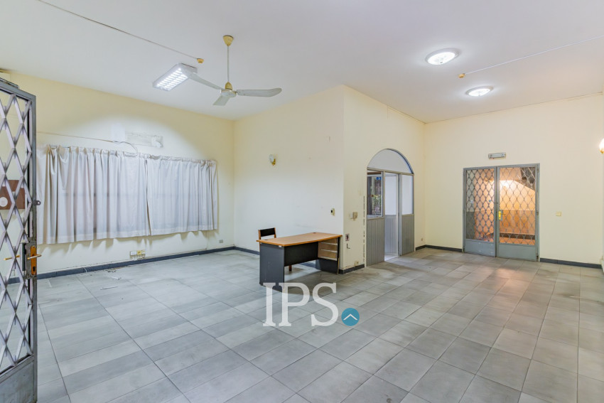 8 Bedroom Commercial Villa For Rent - BKK1, Phnom Penh