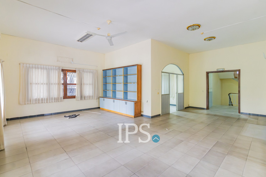 8 Bedroom Commercial Villa For Rent - BKK1, Phnom Penh
