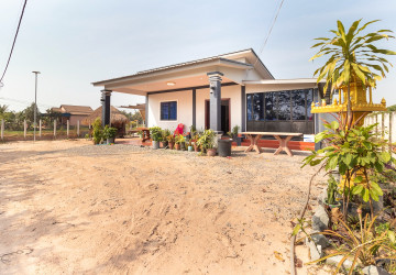 3 Bedroom House For Rent - Chreav, Siem Reap thumbnail