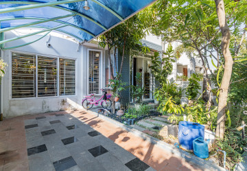 4 Bedroom Villa For Sale - Chip Mong Grand Phnom Penh, Kmuonh, Phnom Penh thumbnail
