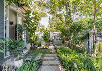 4 Bedroom Villa For Sale - Chip Mong Grand Phnom Penh, Kmuonh, Phnom Penh thumbnail