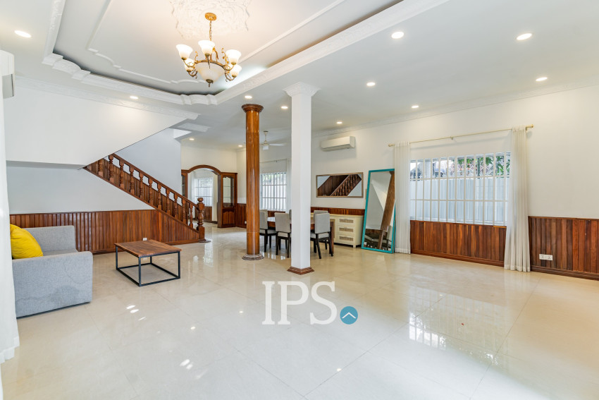 4 Bedroom Villa For Rent - Tonle Bassac, Phnom Penh