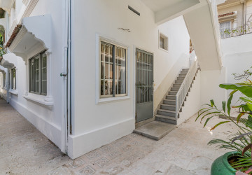 4 Bedroom Villa For Rent - Tonle Bassac, Phnom Penh thumbnail