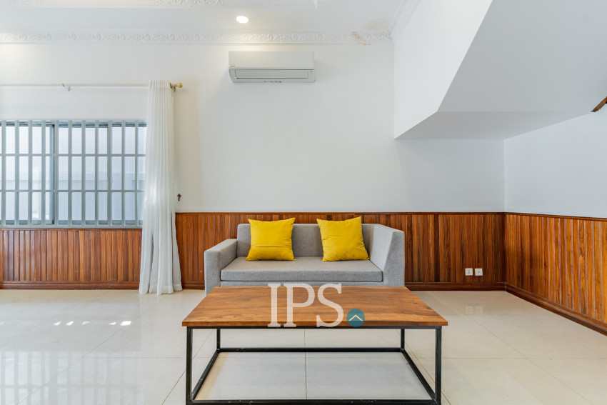 4 Bedroom Villa For Rent - Tonle Bassac, Phnom Penh