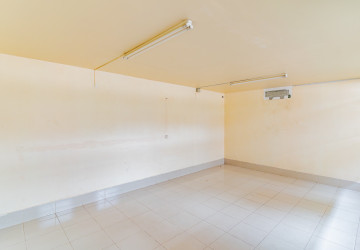 8 Bedroom Commerical Villa For Rent - Boeung Kak 1, Phnom Penh thumbnail