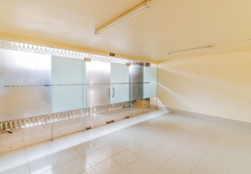 8 Bedroom Commerical Villa For Rent - Boeung Kak 1, Phnom Penh thumbnail