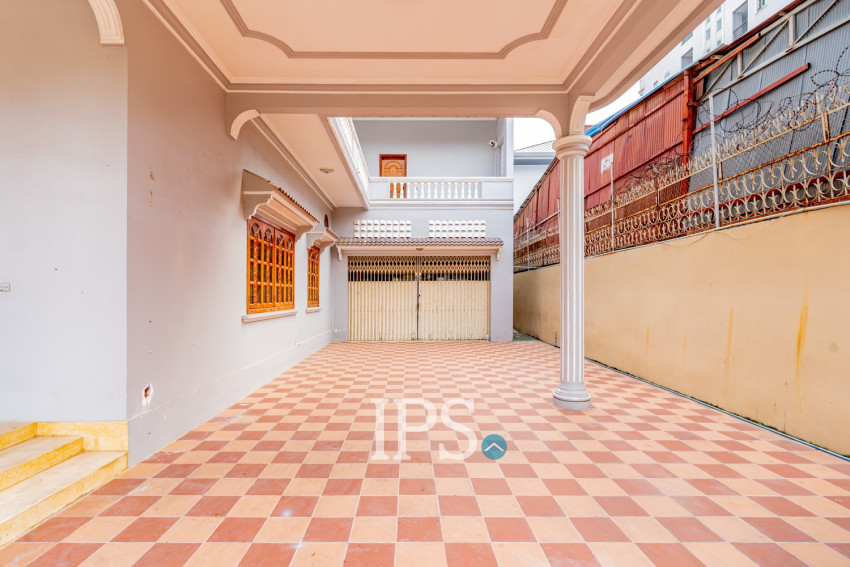 8 Bedroom Commerical Villa For Rent - Boeung Kak 1, Phnom Penh