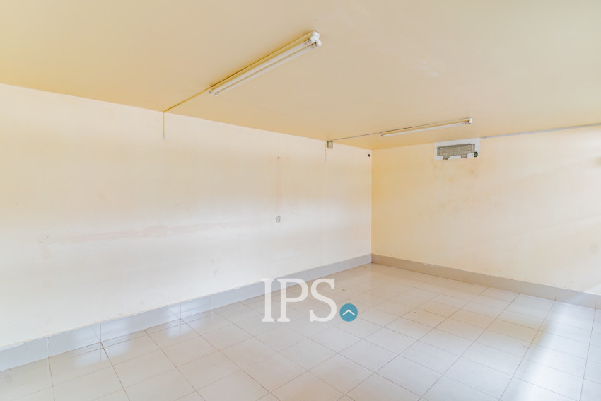 8 Bedroom Commerical Villa For Rent - Boeung Kak 1, Phnom Penh