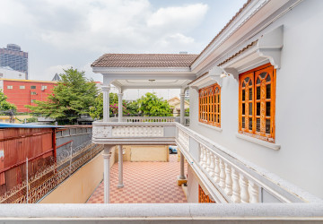 8 Bedroom Commerical Villa For Rent - Boeung Kak 1, Phnom Penh thumbnail