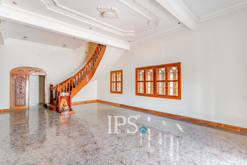 8 Bedroom Commerical Villa For Rent - Boeung Kak 1, Phnom Penh