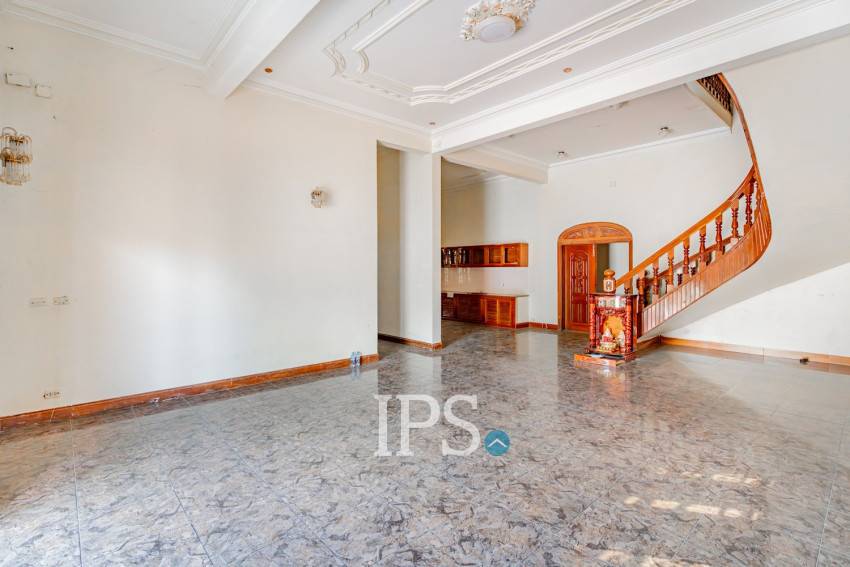 8 Bedroom Commerical Villa For Rent - Boeung Kak 1, Phnom Penh