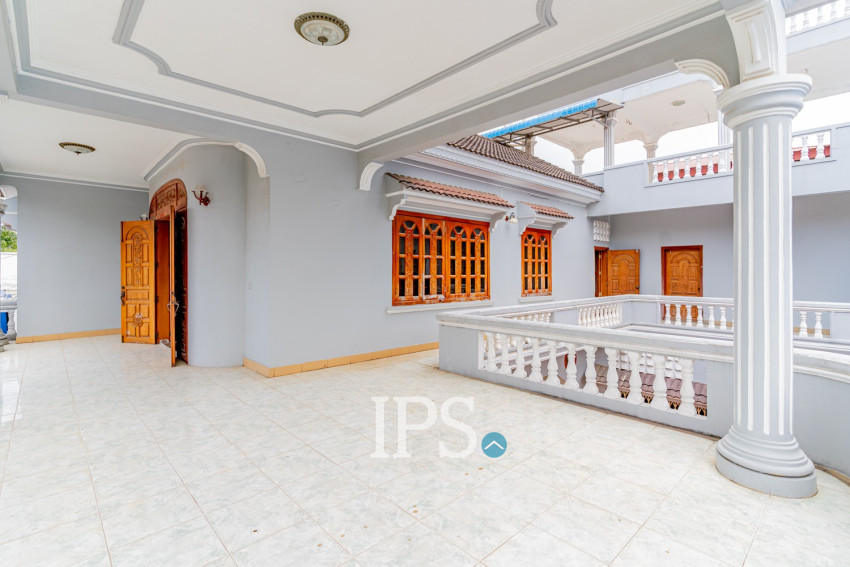 8 Bedroom Commerical Villa For Rent - Boeung Kak 1, Phnom Penh