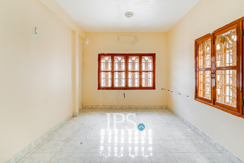 8 Bedroom Commerical Villa For Rent - Boeung Kak 1, Phnom Penh