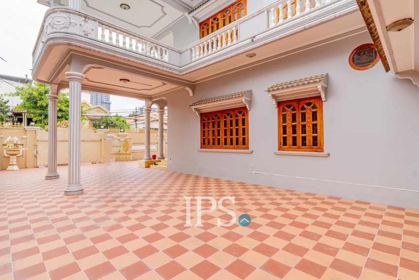 8 Bedroom Commerical Villa For Rent - Boeung Kak 1, Phnom Penh