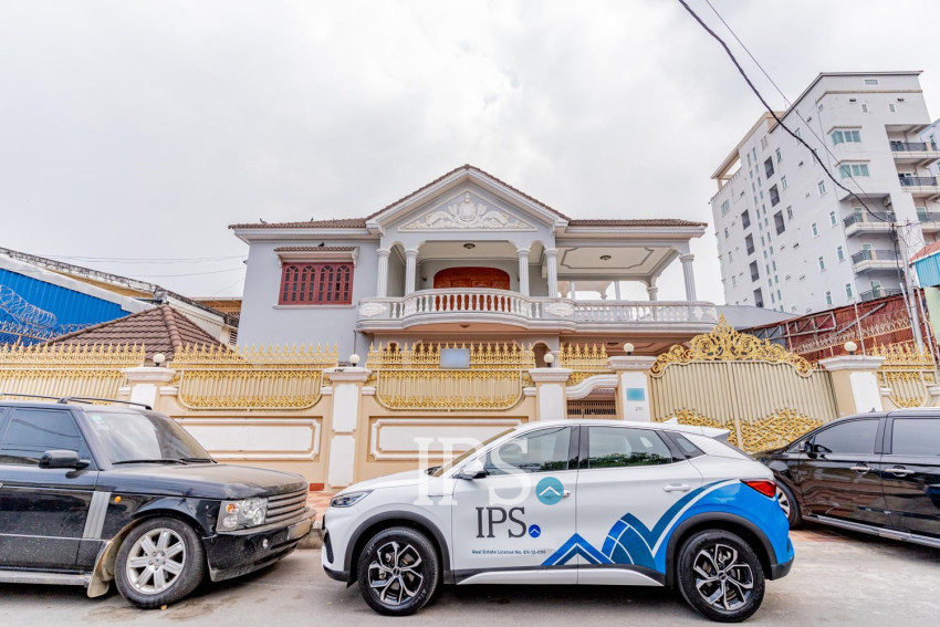 8 Bedroom Commerical Villa For Rent - Boeung Kak 1, Phnom Penh